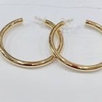 Mini hoop earring