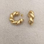 Twist earring